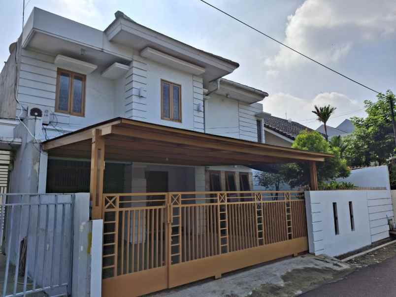 dijual rumah ciganjur