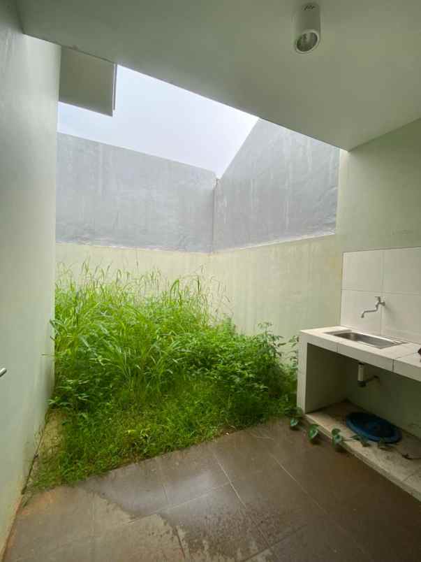 dijual rumah cilangkap tapos depok