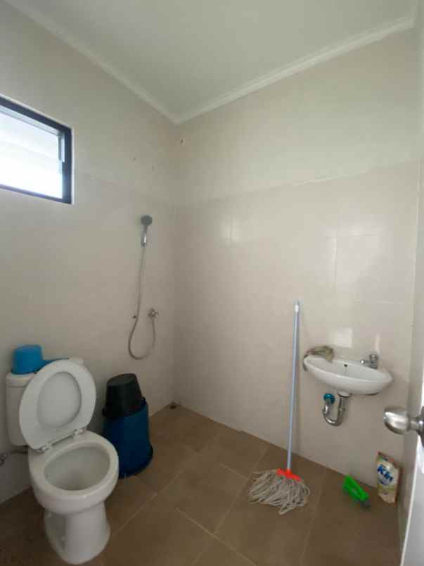 dijual rumah cilangkap tapos depok