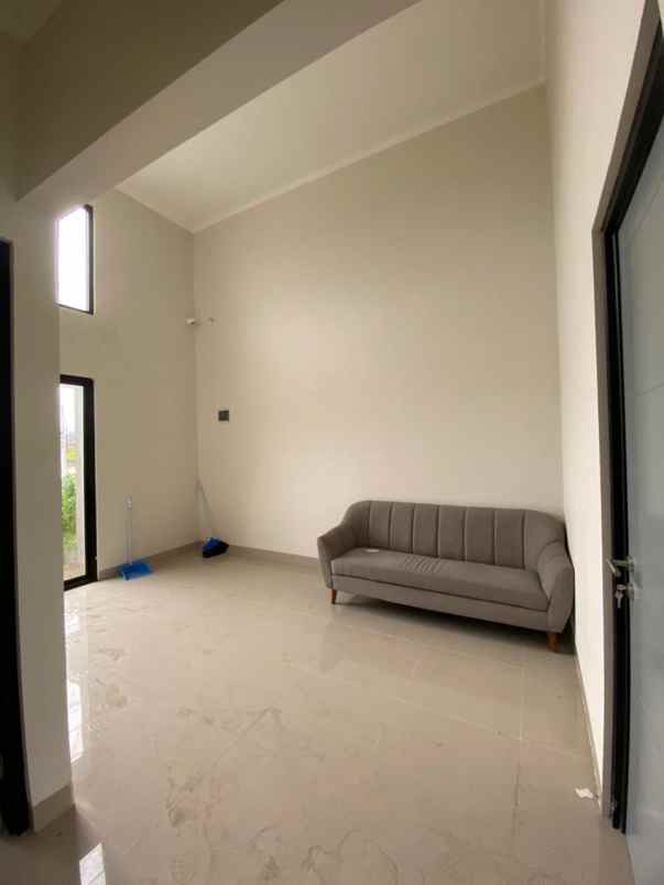 dijual rumah cilangkap tapos depok