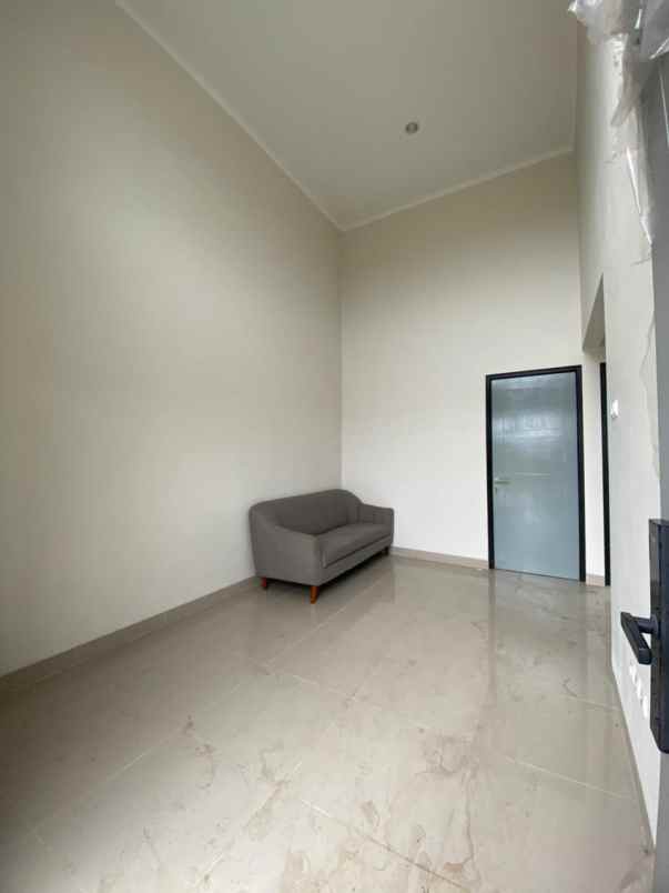 dijual rumah cilangkap tapos depok