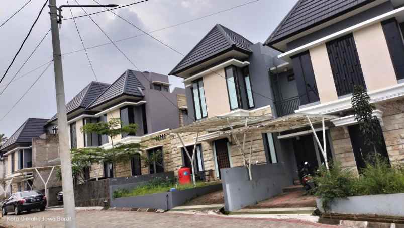 dijual rumah cipageran kec cimahi utara