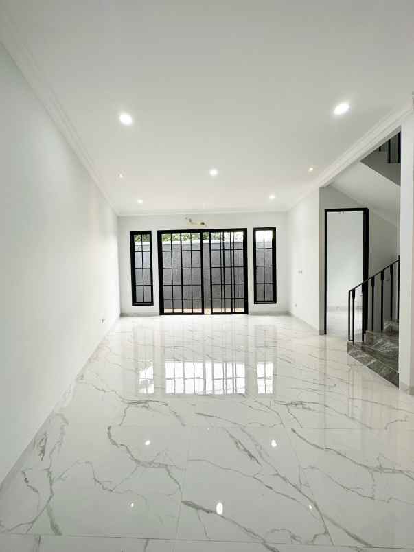 dijual rumah cipayung