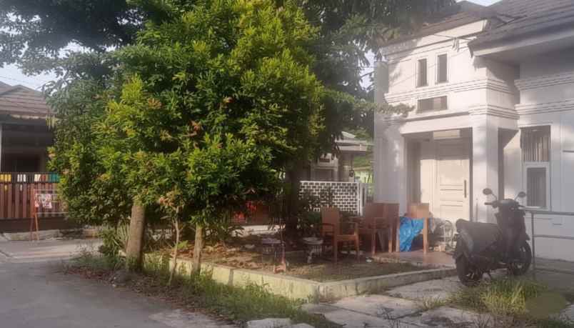 dijual rumah cipayung depok
