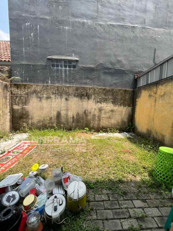 dijual rumah cipayung depok