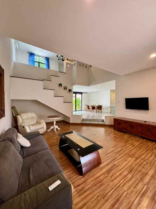 dijual rumah cipete selatan