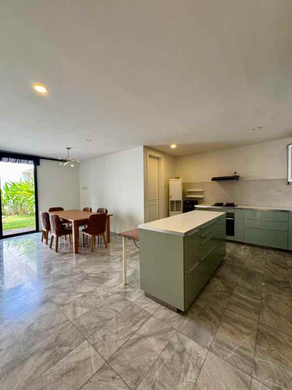 dijual rumah cipete selatan