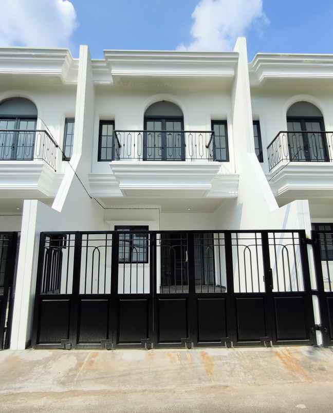 dijual rumah cipinang cempedak