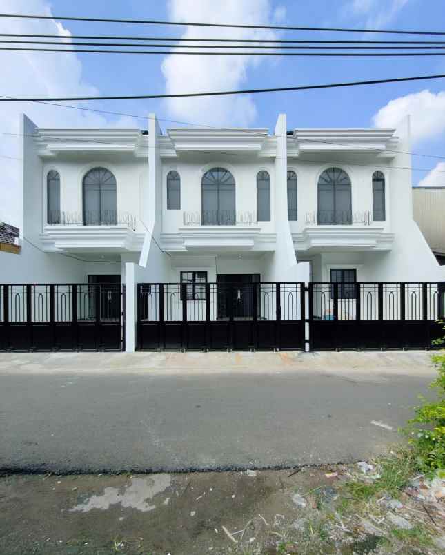 dijual rumah cipinang cempedak