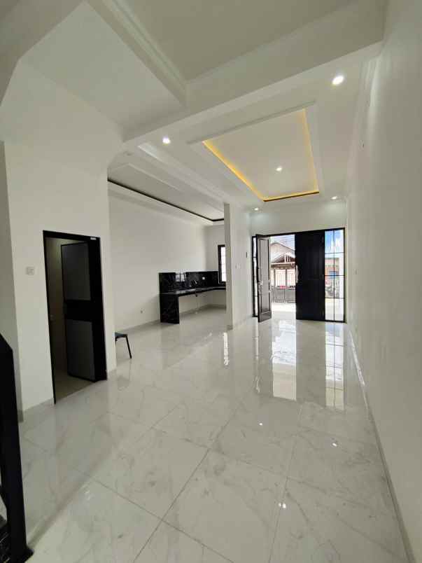 dijual rumah cipinang cempedak