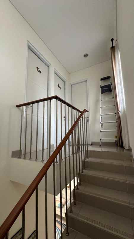 dijual rumah citragran cbd cibubur