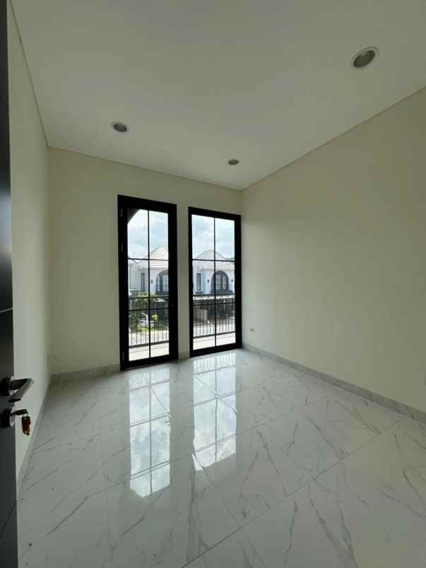 dijual rumah citragran cbd cibubur