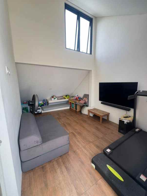 dijual rumah citragran cbd cibubur
