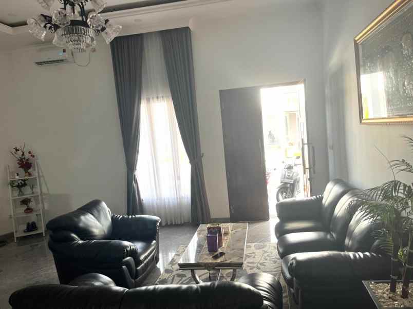 dijual rumah citragran cibubur