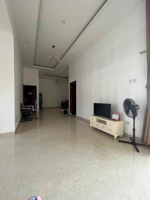dijual rumah citragran cibubur
