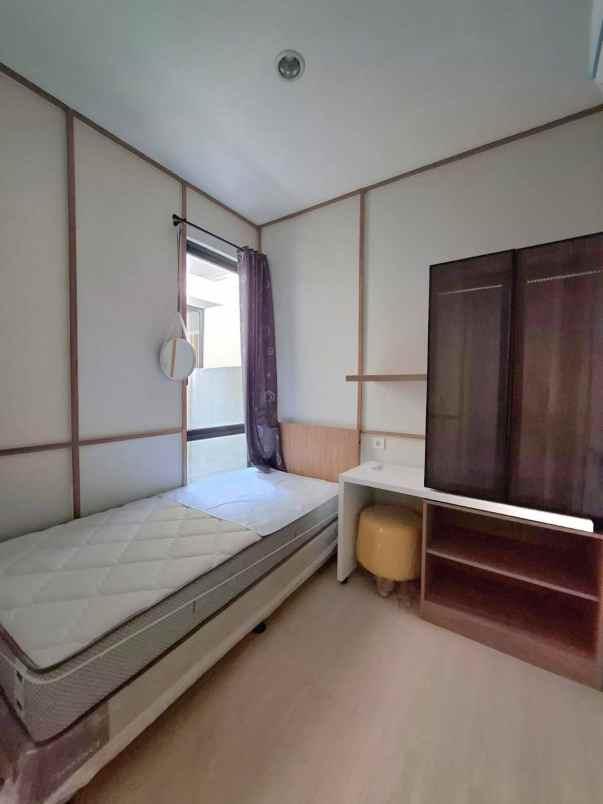 dijual rumah citraland