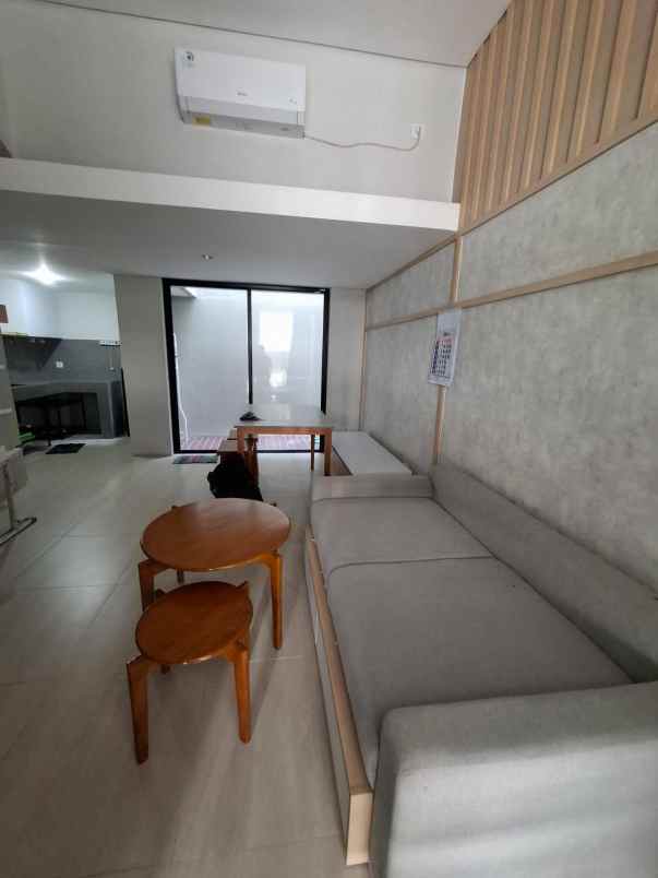 dijual rumah citraland