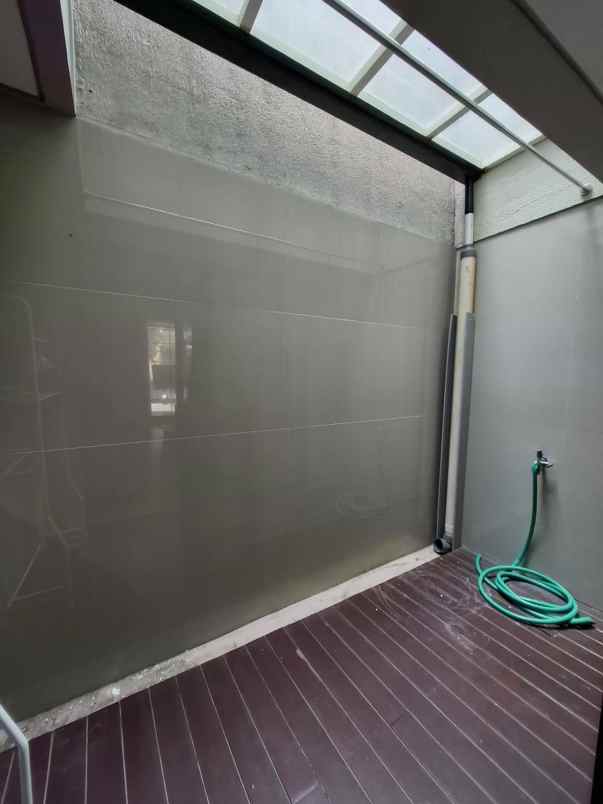 dijual rumah citraland
