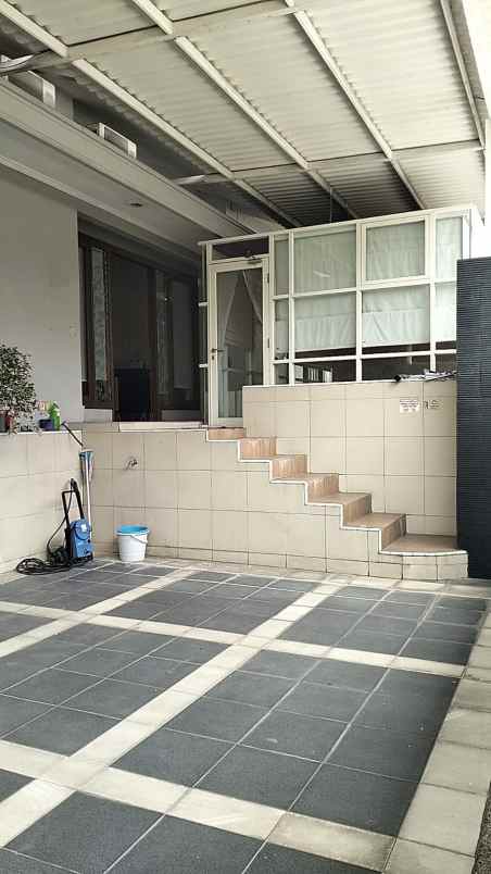 dijual rumah citraland international