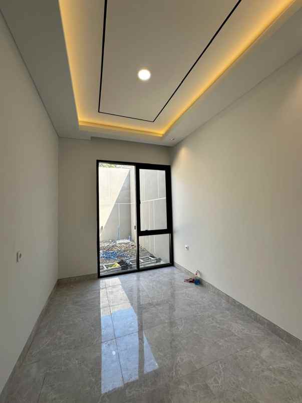 dijual rumah citraland the greenlake