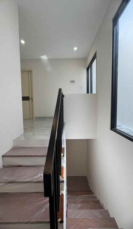 dijual rumah citraland woodland