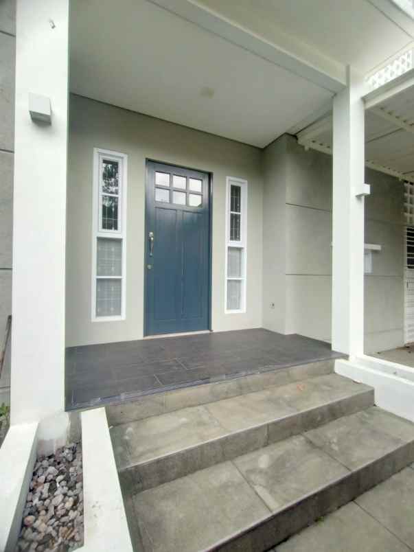 dijual rumah cluster alamanda dago