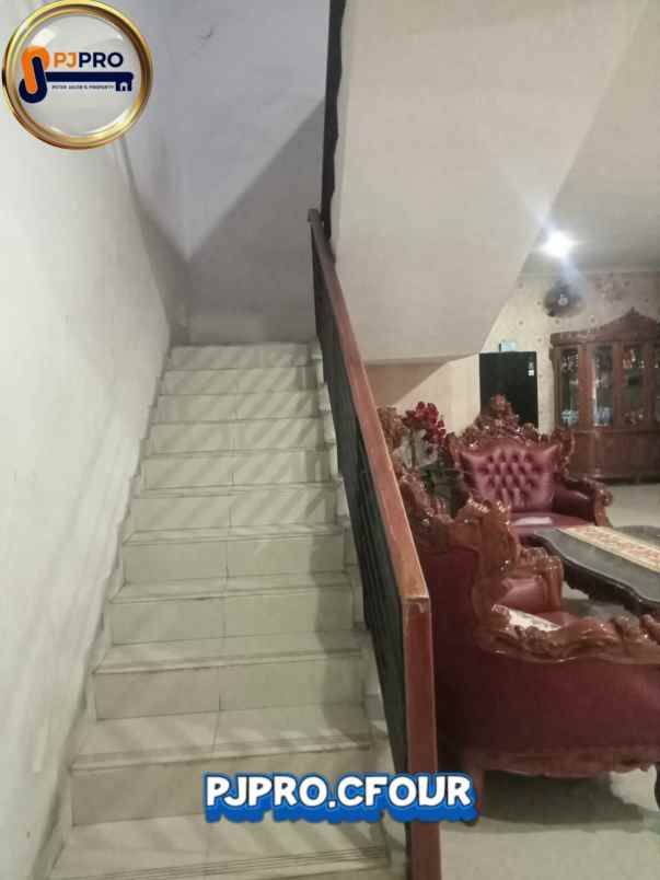 dijual rumah cluster alamanda harapan indah