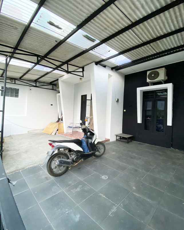 dijual rumah cluster angelonia gading