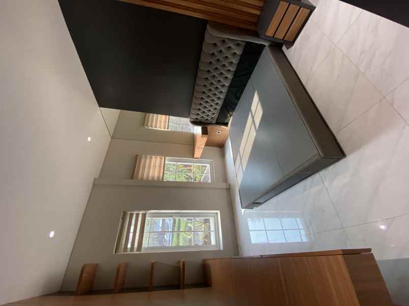 dijual rumah cluster aquamarine phg