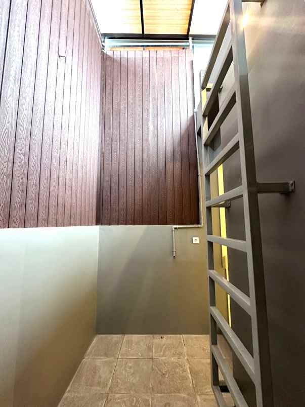 dijual rumah cluster asera nishi