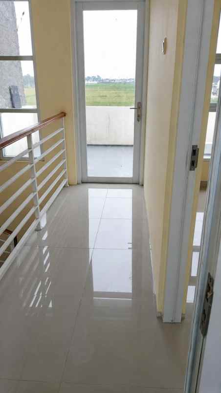 dijual rumah cluster aster village