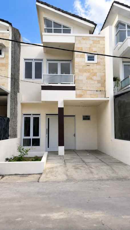 dijual rumah cluster aster village