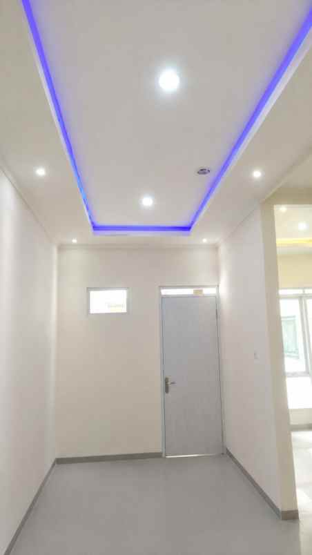 dijual rumah cluster aster village