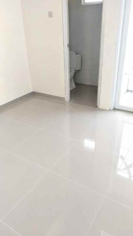 dijual rumah cluster aster village