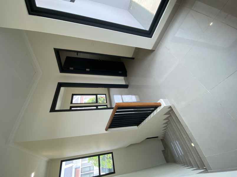dijual rumah cluster baroni symphonia