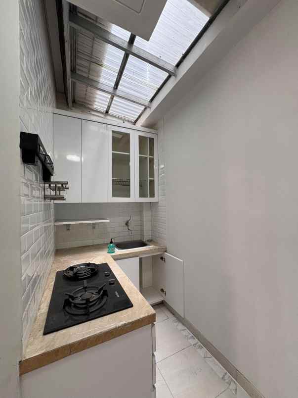 dijual rumah cluster boston village by