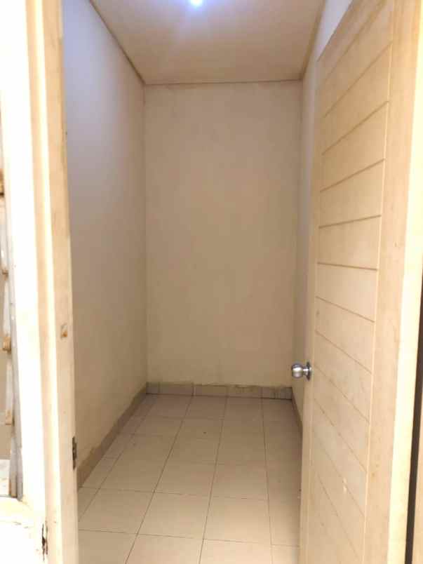 dijual rumah cluster layar permai pik