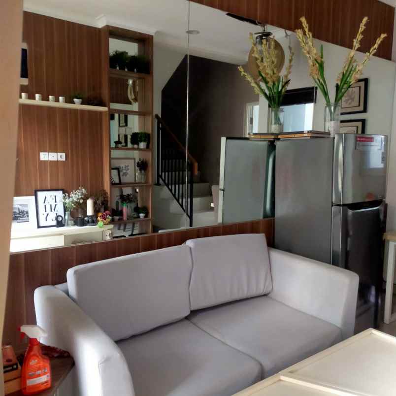 dijual rumah cluster monte farella