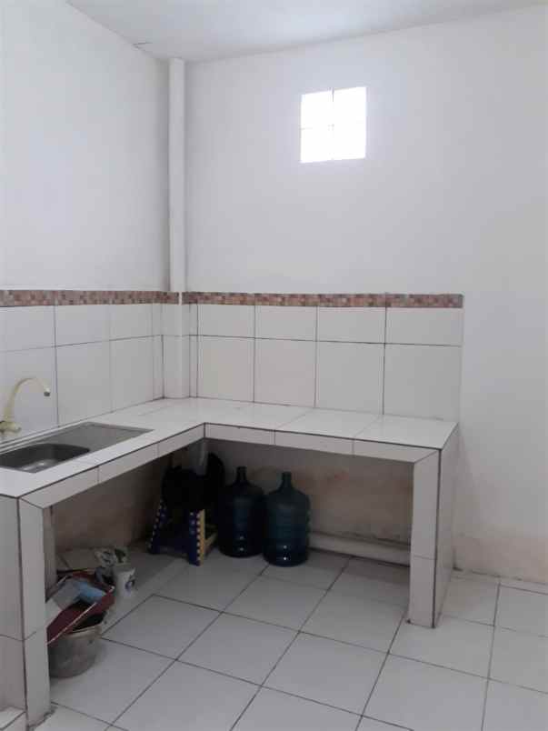 dijual rumah cluster royal london