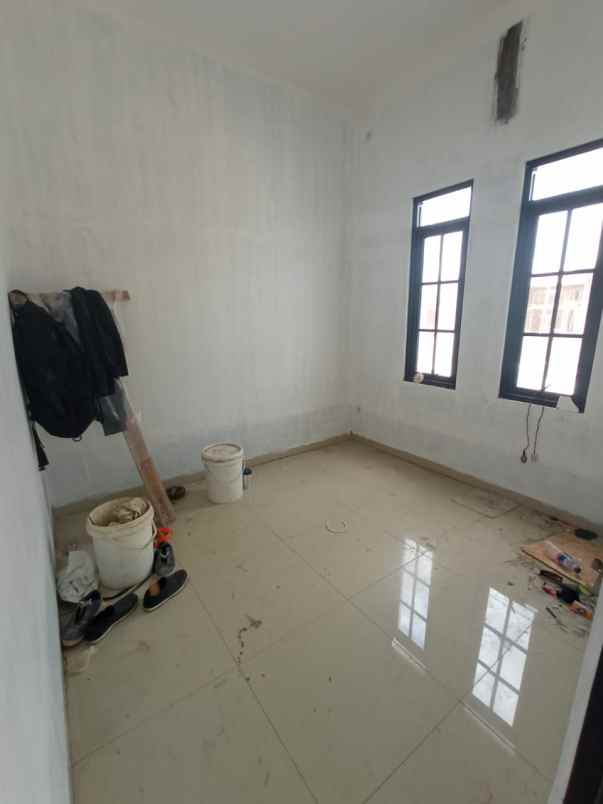 dijual rumah cluster villa cemara asri