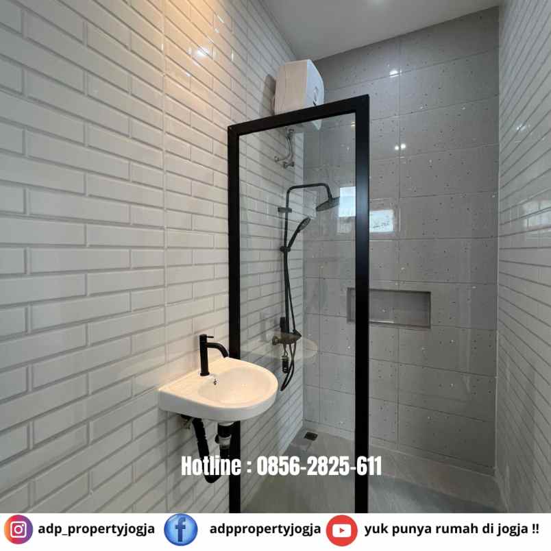 dijual rumah condong catur depok sleman