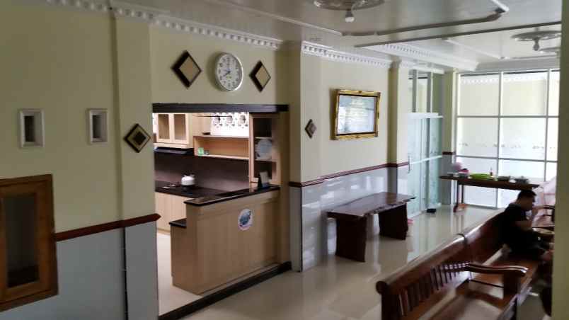 dijual rumah d maple residence semampir