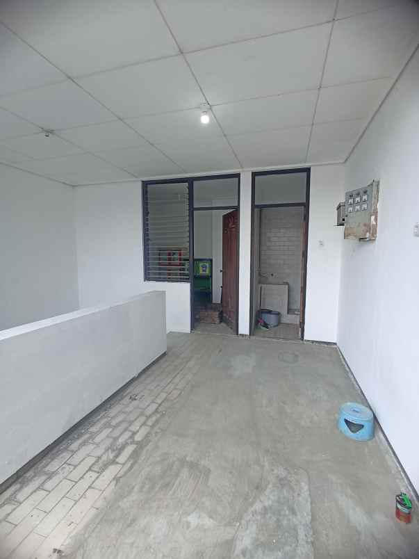 dijual rumah dharmahusada