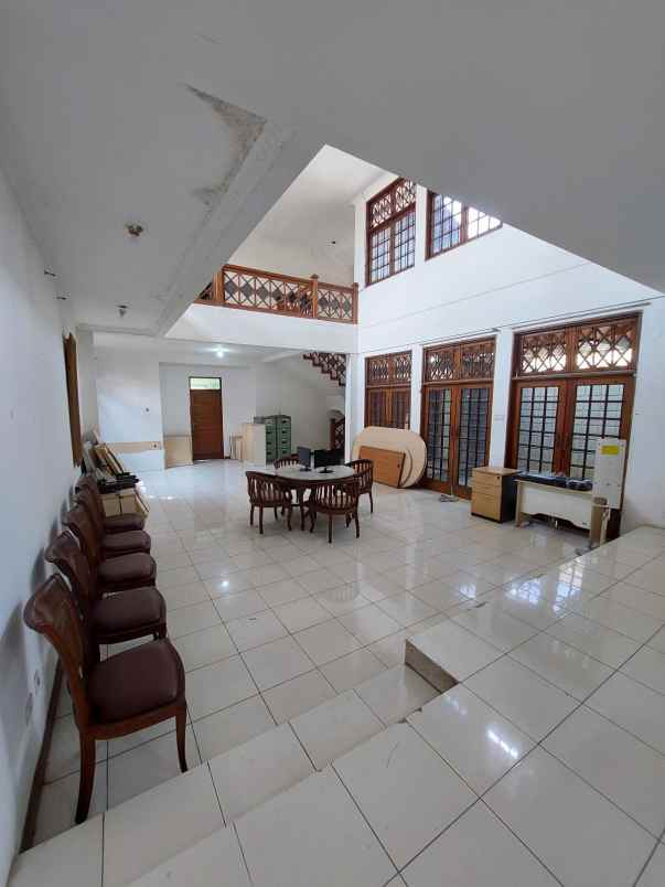 dijual rumah di cirendeu ciputat tangerang selatan