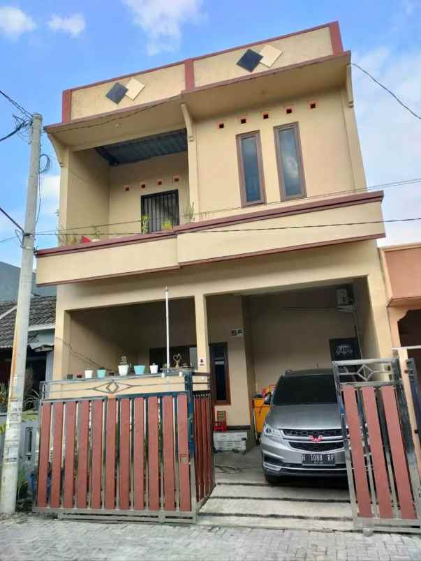 dijual rumah di cluster ariamukti pedurungan semarang