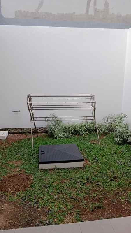 dijual rumah di cluster vernonia summarecon bekasi