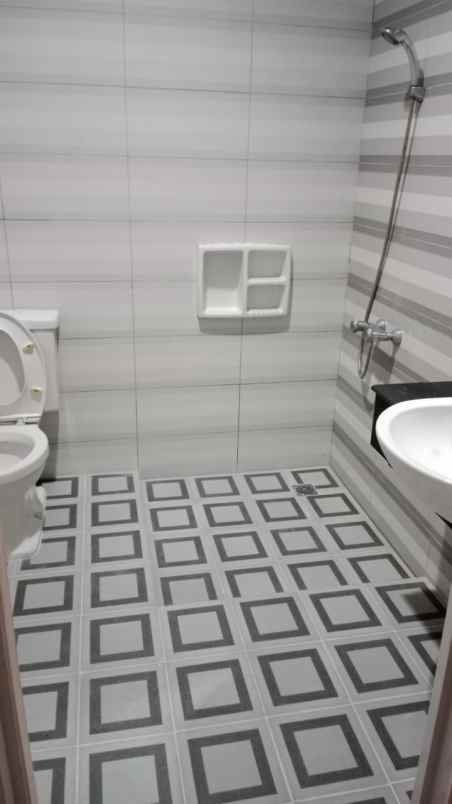 dijual rumah di cluster vernonia summarecon bekasi