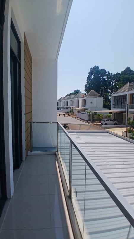 dijual rumah di grandia metropolis ngapo semarang