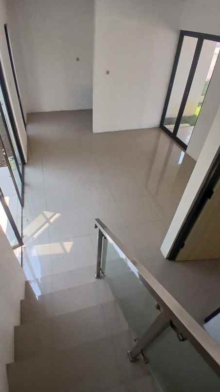 dijual rumah di grandia metropolis ngapo semarang