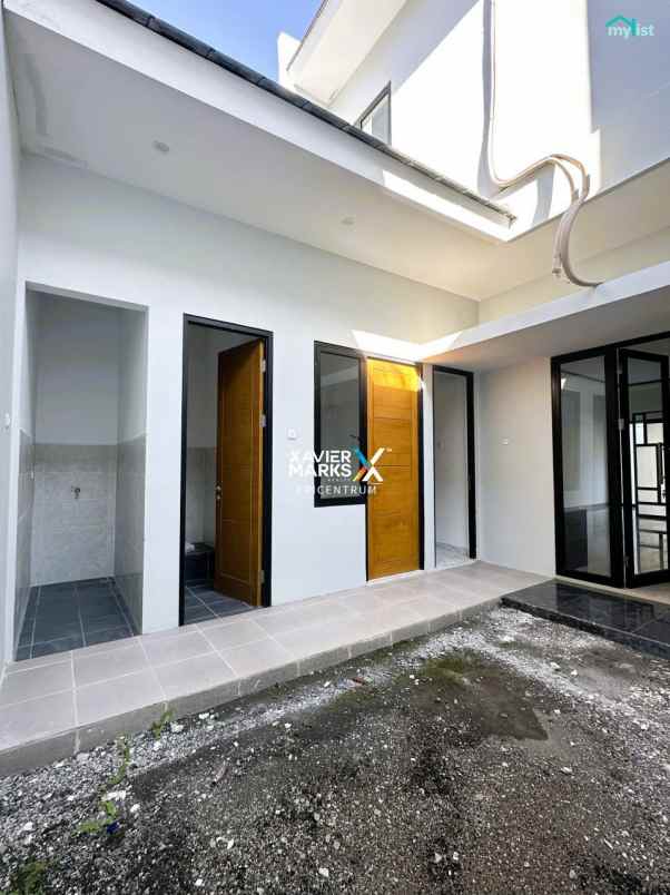 dijual rumah di klampis semolo tengah dekat merr